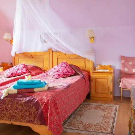 威拉阿尔塔宾馆 民宿 布库维纳塔然斯卡