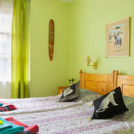 威拉阿尔塔宾馆 布库维纳塔然斯卡