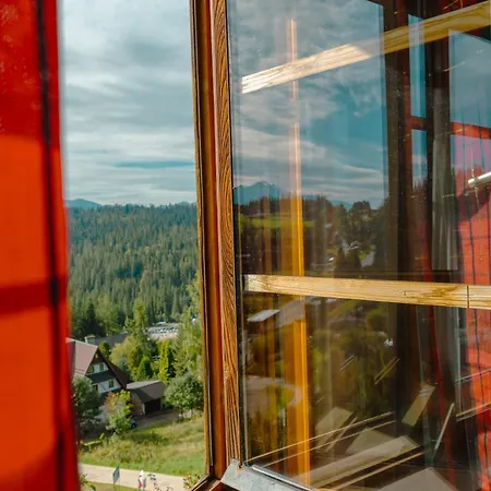 威拉阿尔塔宾馆 布库维纳塔然斯卡